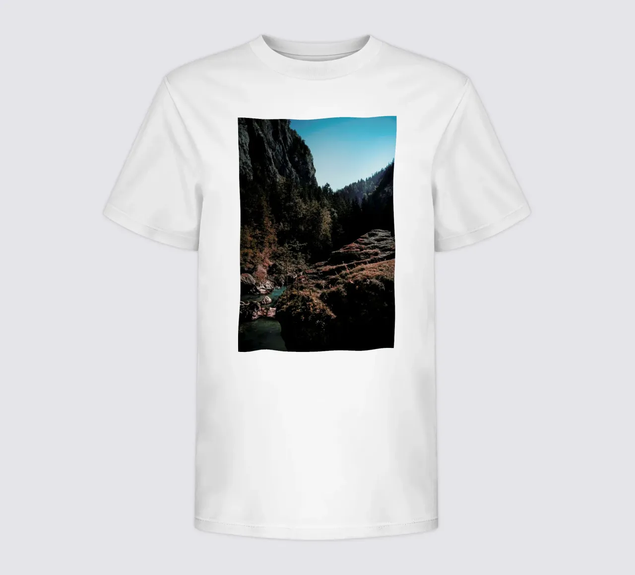 Mountain River t-shirt bambini da Sebastian Hilgetag