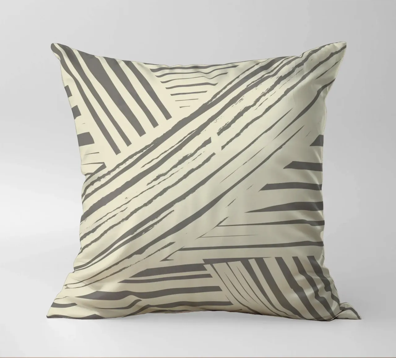 Graues Diagonalstreifenmuster Kissen von Little Dean