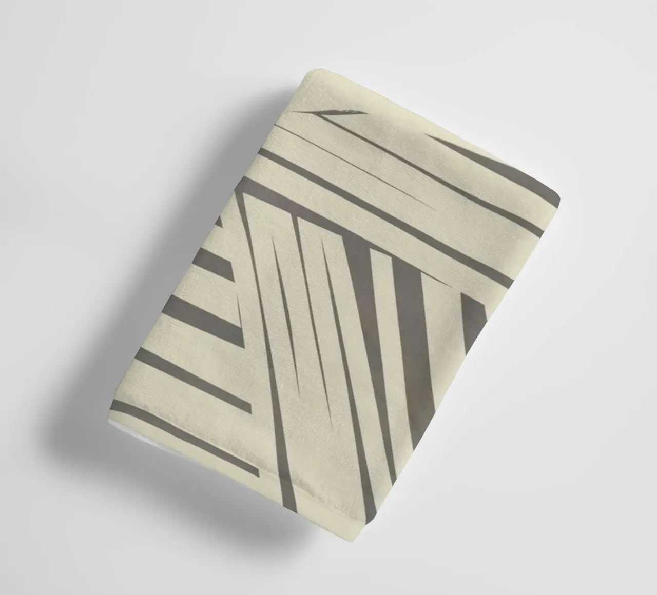 Rayures diagonales grises serviette de bain de Little Dean