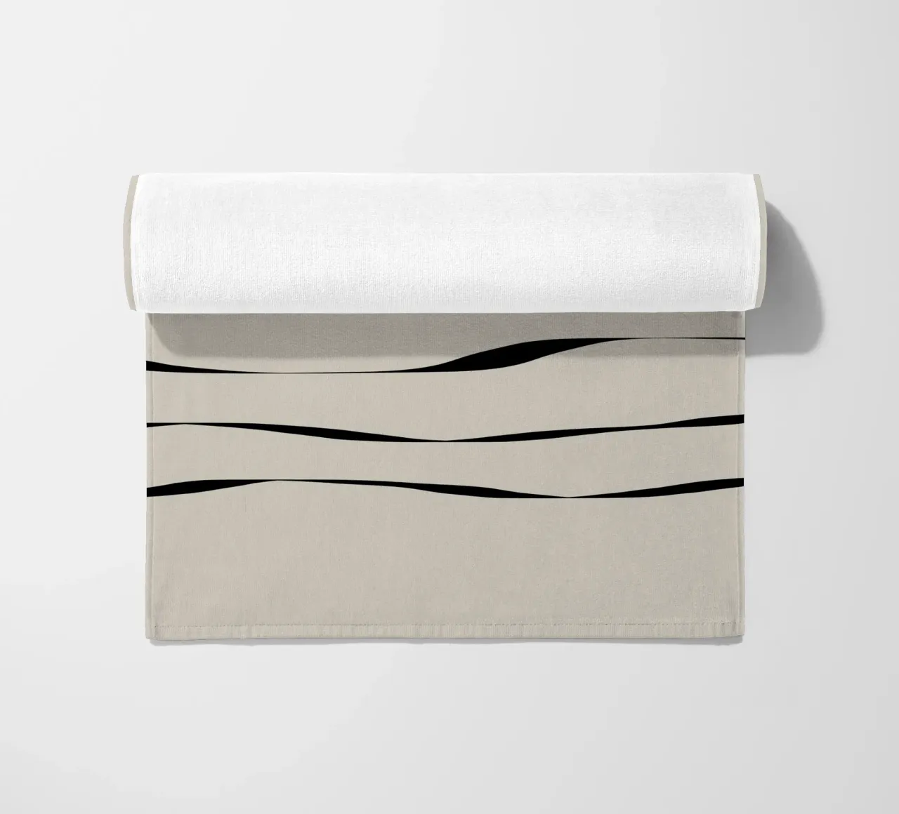 Japanese minimalist artwork with three black lines telo mare da Imaginative