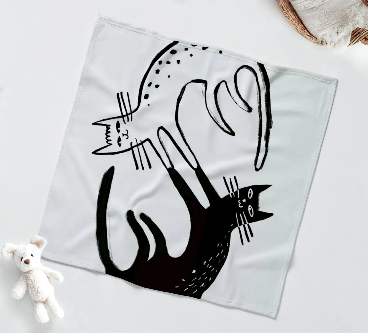 Kitten Around coperta in pile da Graphite