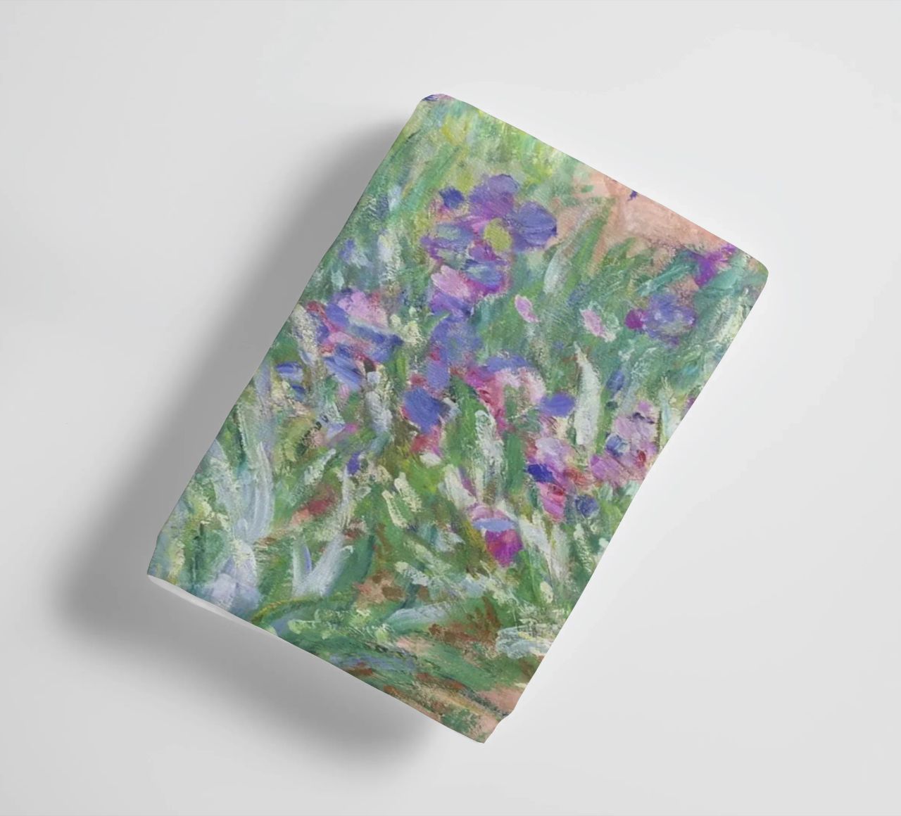 Der Garten des Künstlers in Giverny von Claude Monet Handtuch von Venus Art