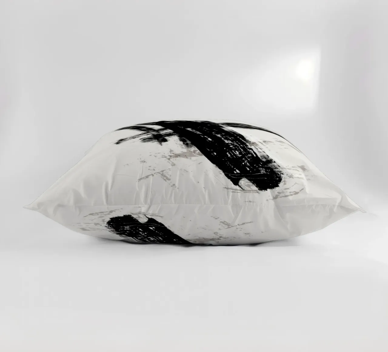 Modern abstract with large black brush strokes cuscino da Imaginative