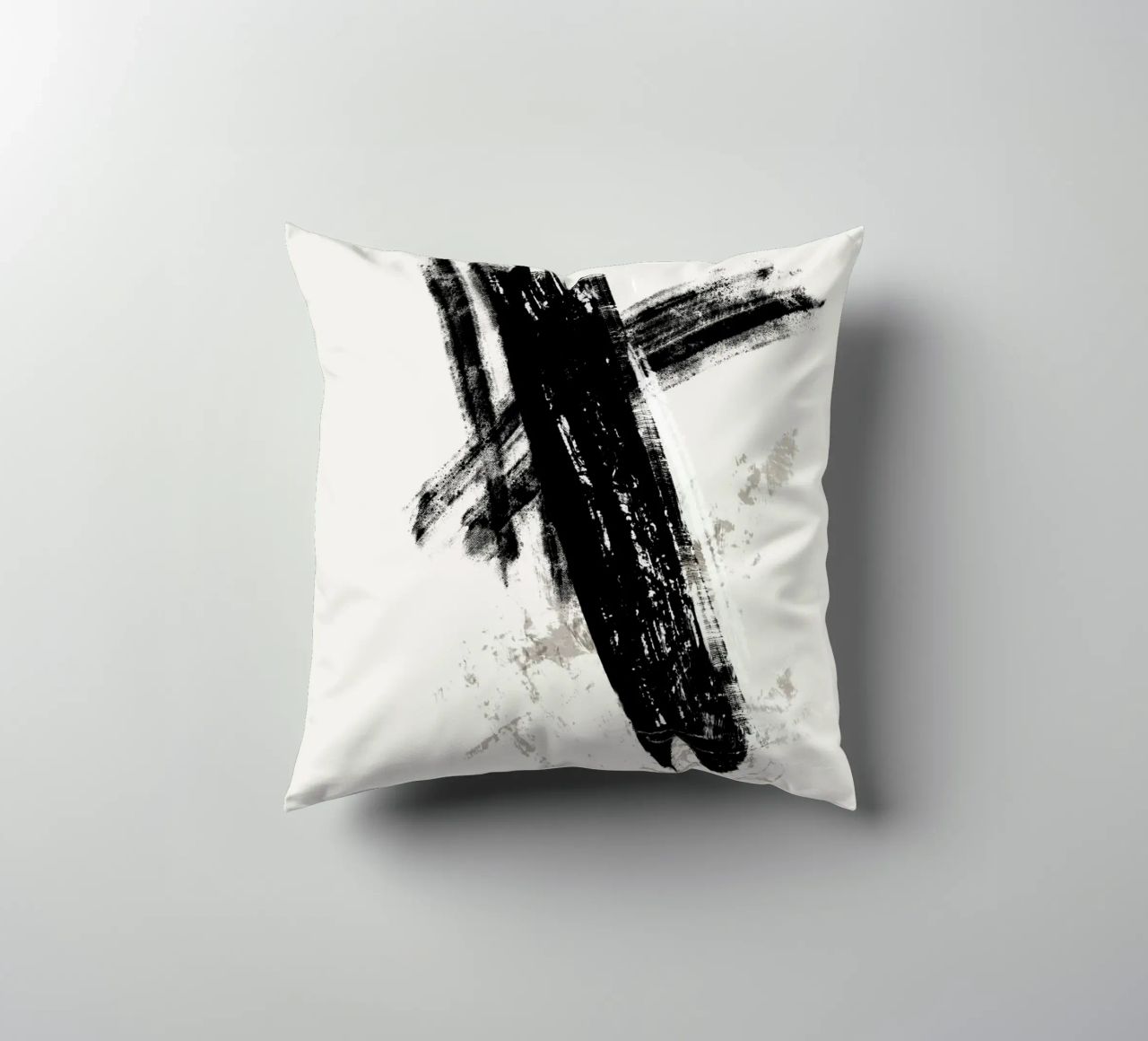 Modern abstract with large black brush strokes cuscino da Imaginative