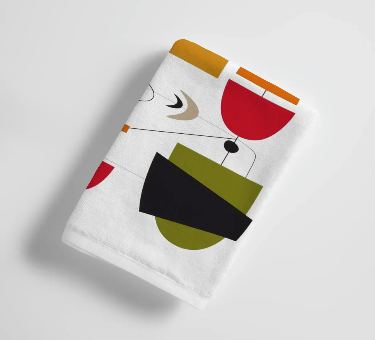 Scivolone retrò di metà secolo 1 asciugamano da bagno da Dream Print Designs