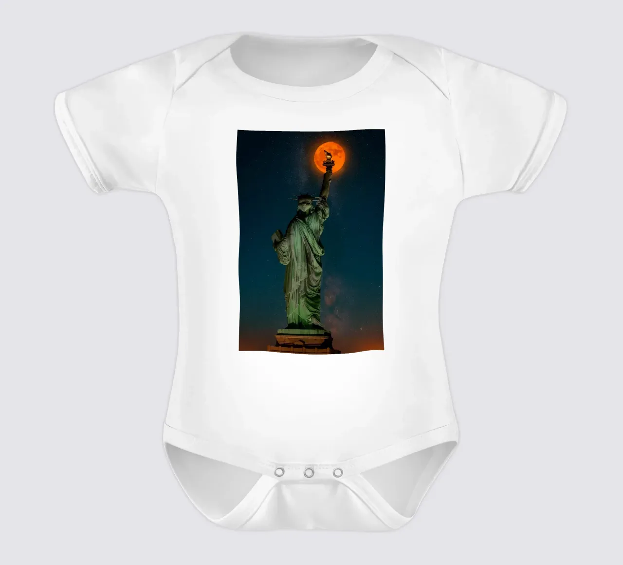 Statua della Libertà con luna piena e stelle body neonato maniche corte da RealLifeMoments