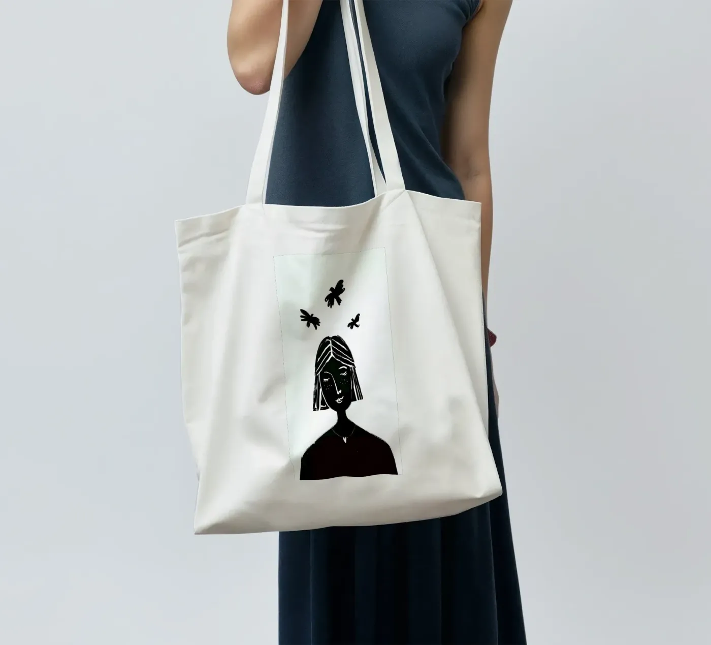 Hovering tote bag by Graphite