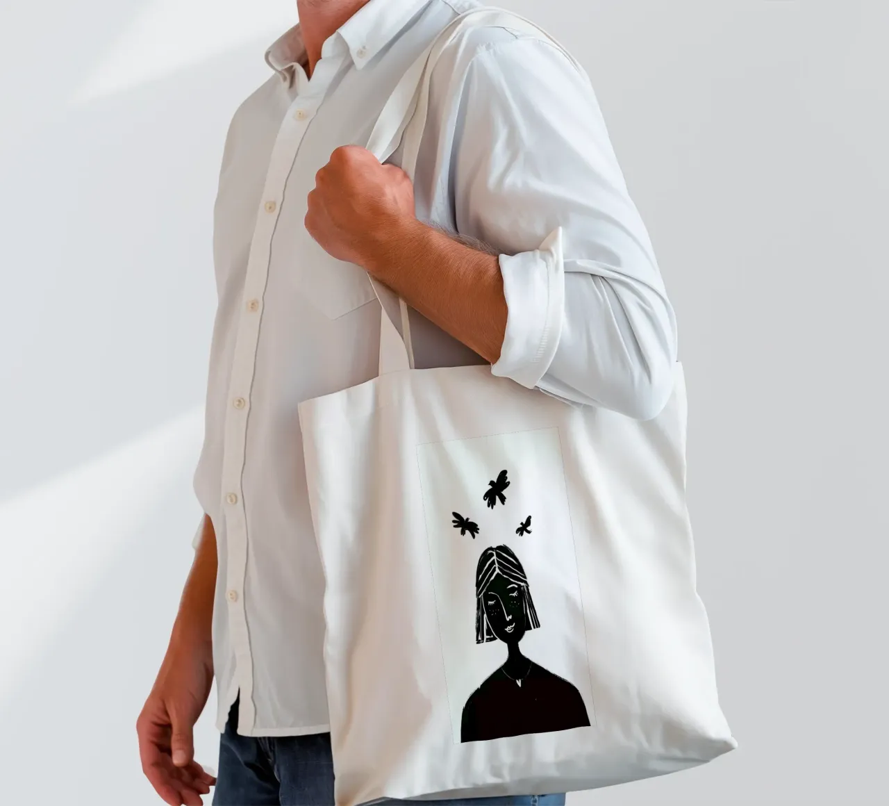 Hovering tote bag by Graphite