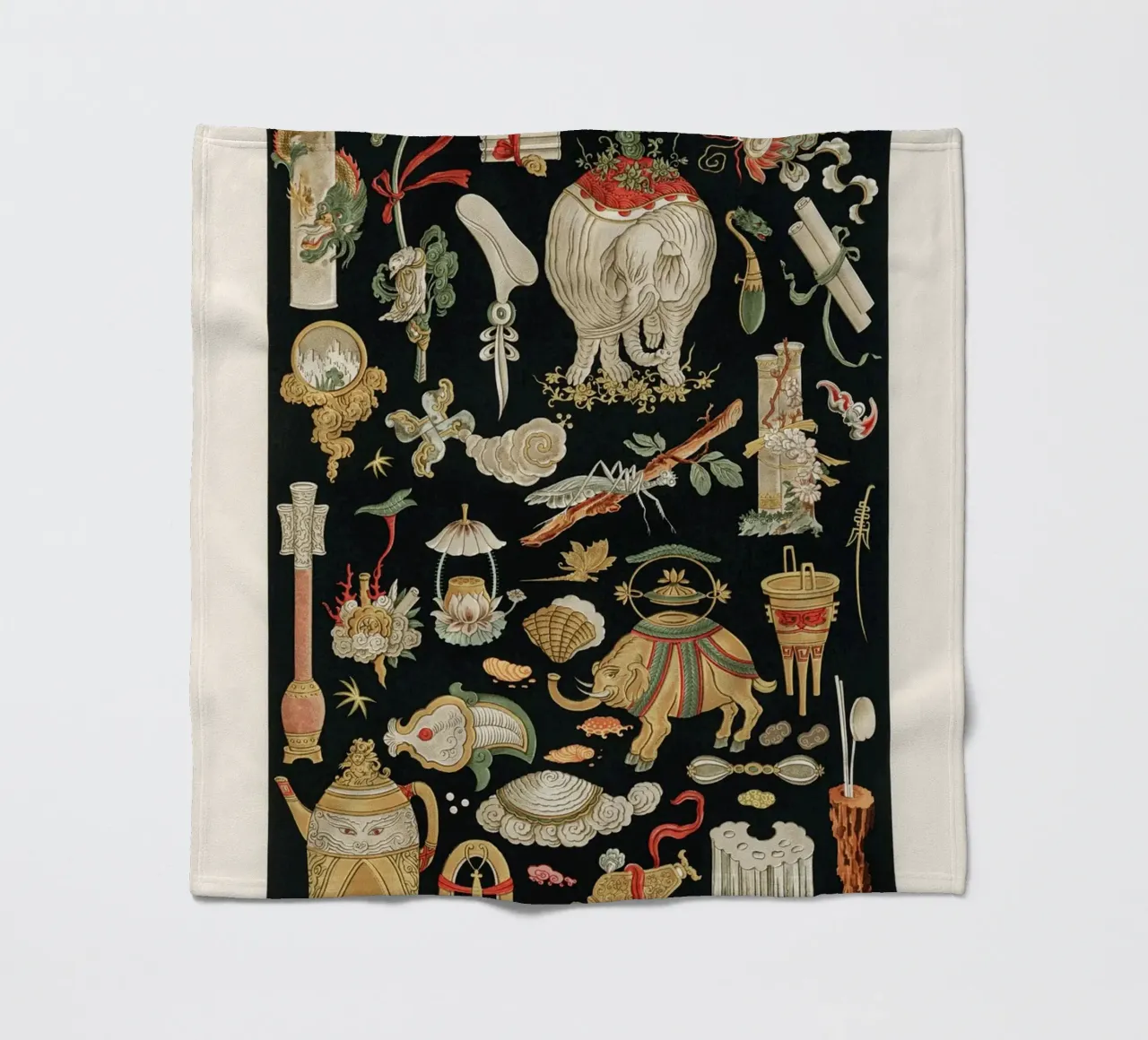 Chinese pattern elements Fleecedecke von vintageshop