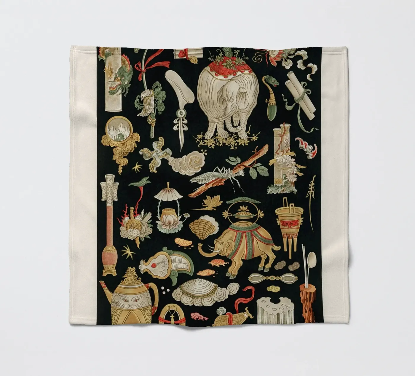 Chinese pattern elements fleecedeken van vintageshop