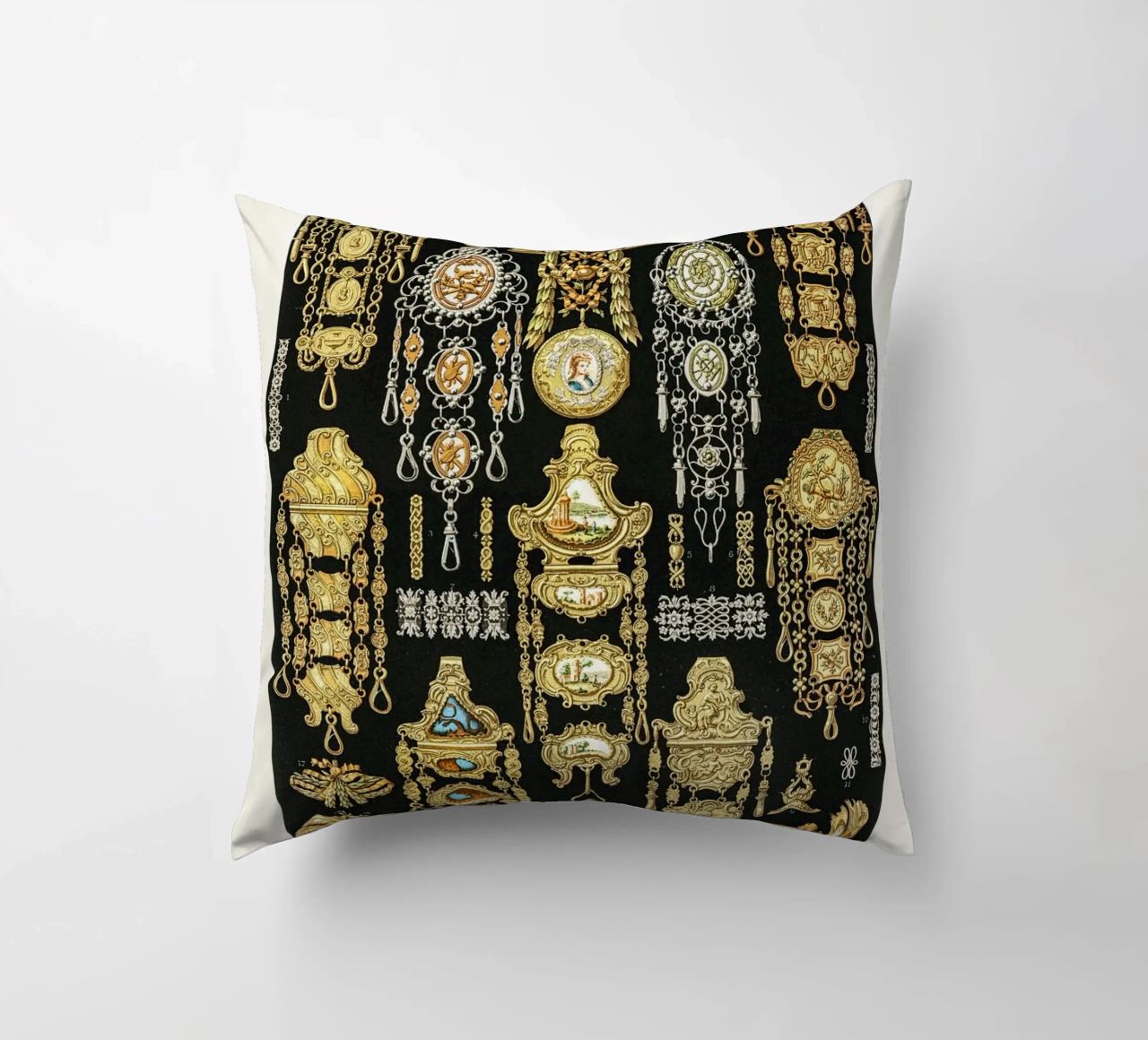 17th and 18th Century pattern. coussin de vintageshop