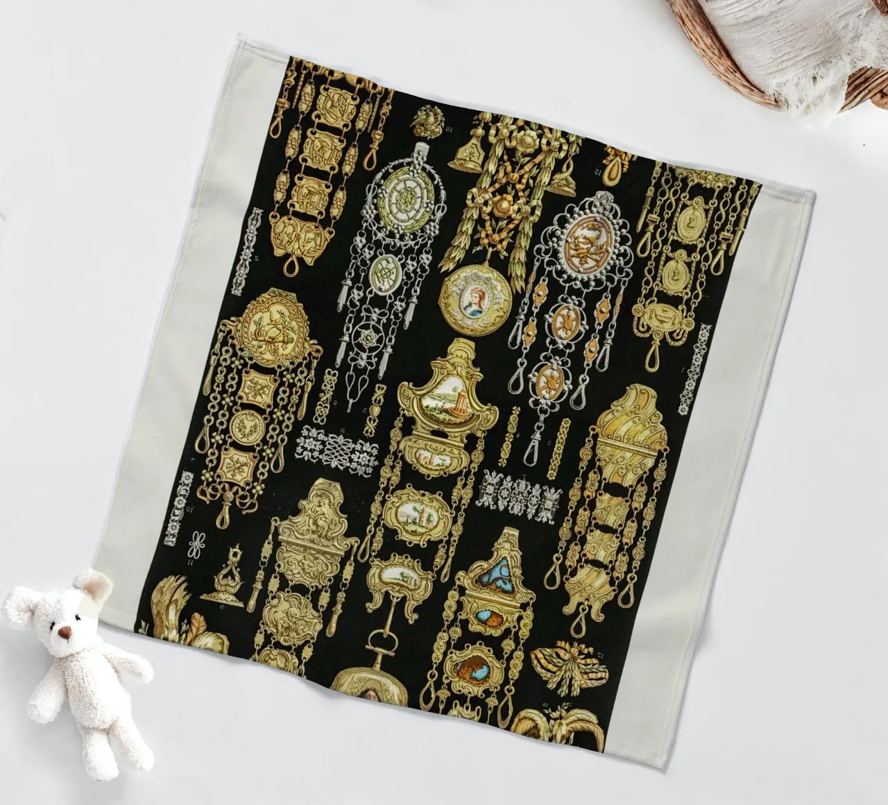 17th and 18th Century pattern. manta de franela de vintageshop