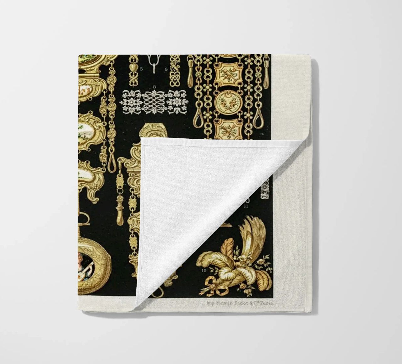 17th and 18th Century pattern. serviette de plage de vintageshop