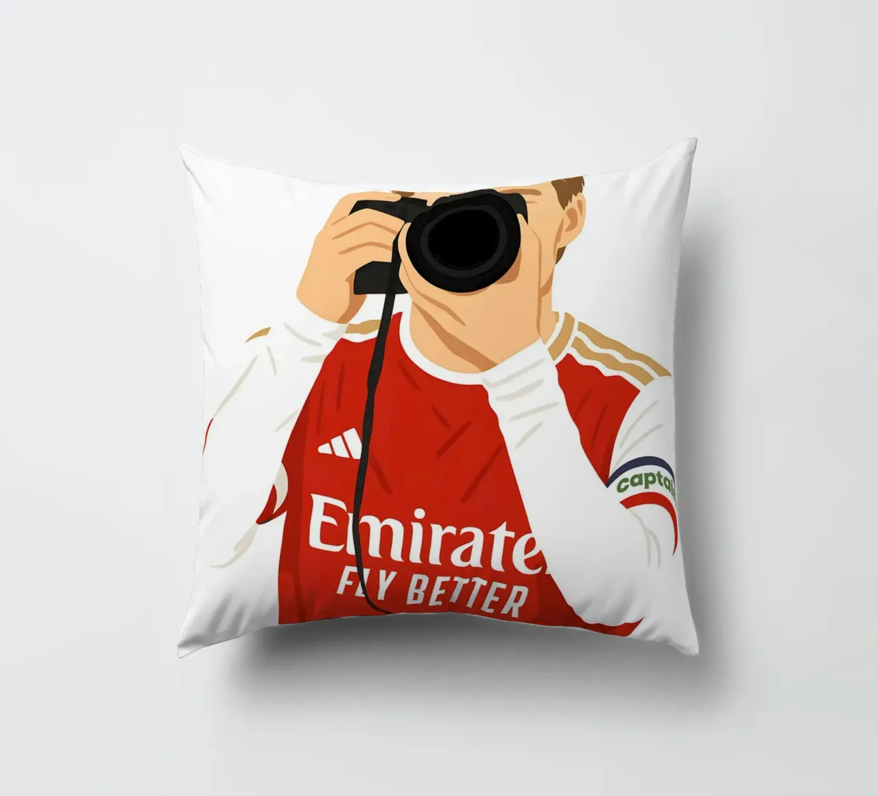 Martin Ødegaard Arsenal Minimalist cuscino da MoviesArt