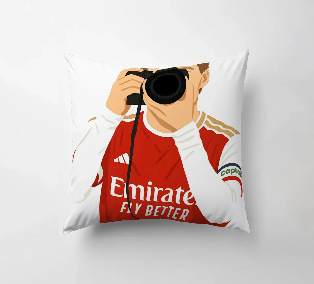 Martin Ødegaard Arsenal Minimalist cuscino da MoviesArt