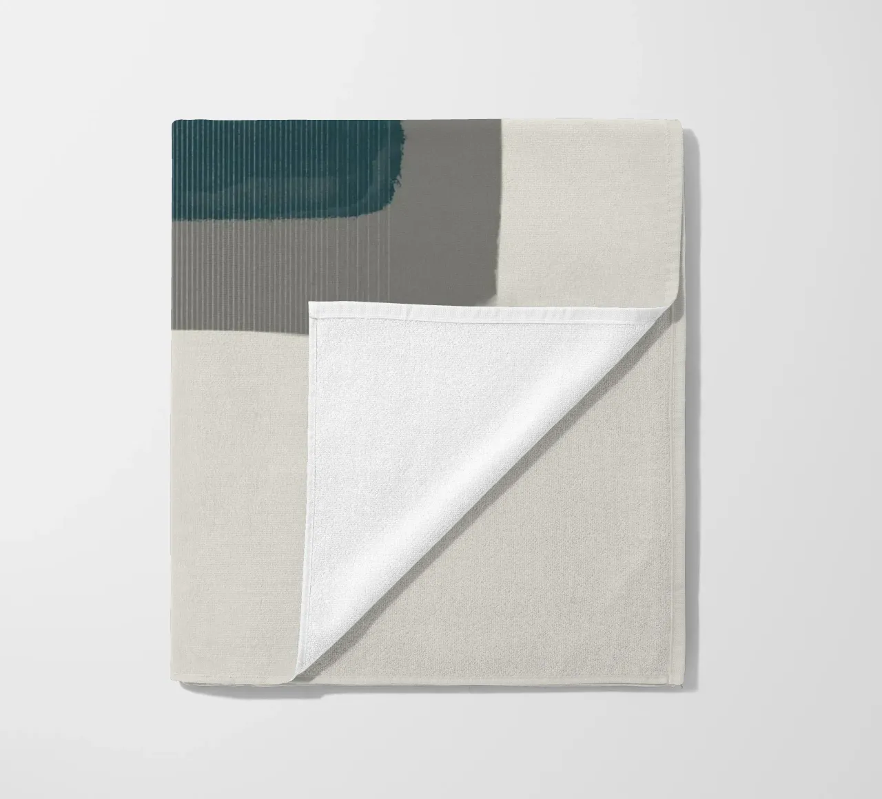Modern abstract shapes in retro style with blue and grey toalla de playa de Imaginative