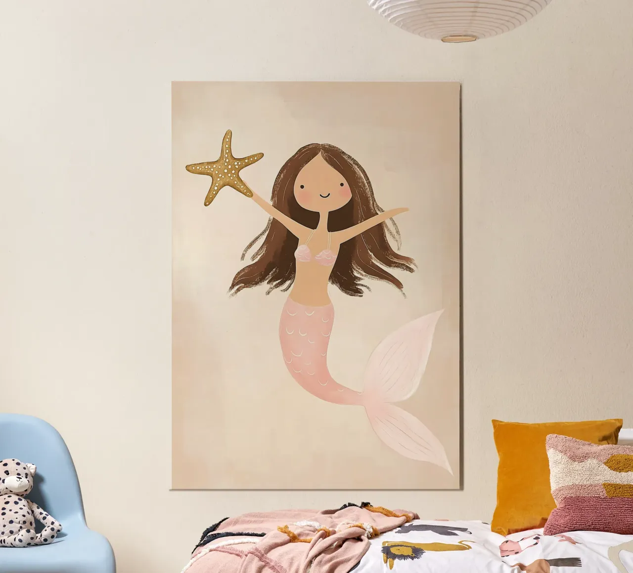Stampa di una simpatica sirena, decorazione della stanza dei giochi, arte murale della nursery poster con telaio in plastica da Little Lola