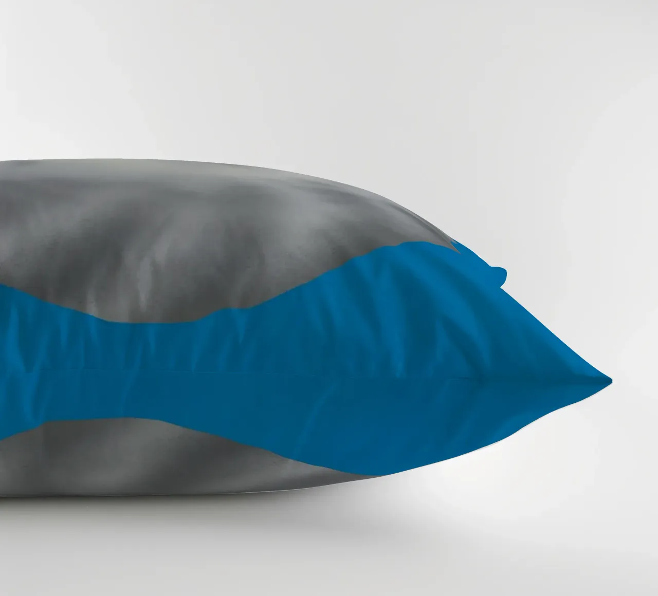 Ritratto di gatto in argento cuscino da Little Dean