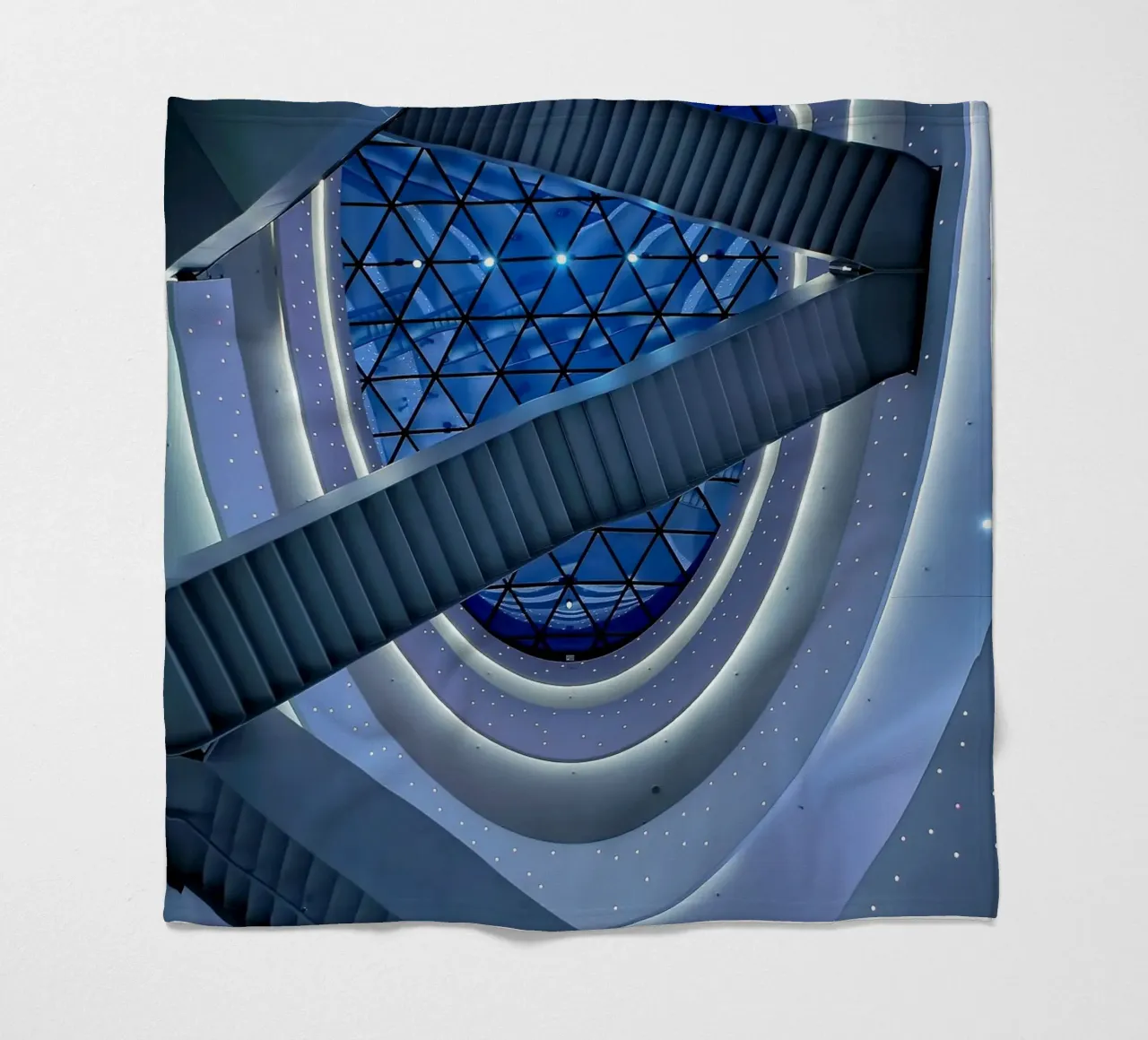 scala a chiocciola coperta in pile da Bleu