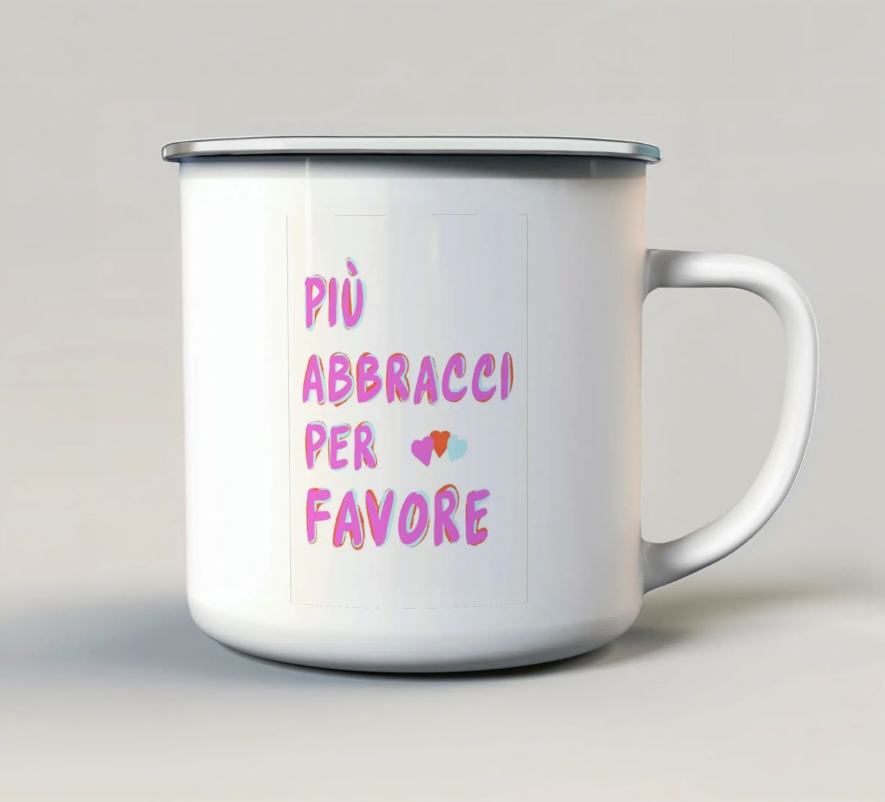 Più abbracci per favore tazza in smalto da Carinaprint