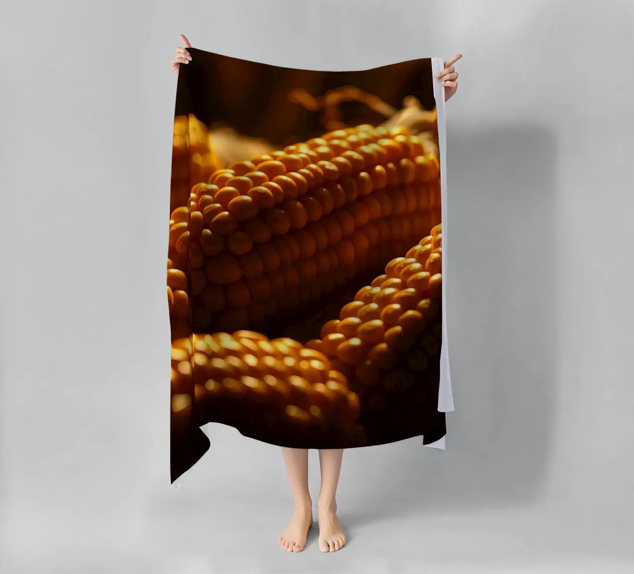 Spighe dorate esposte in un ambiente rustico telo mare da DesignDoodle