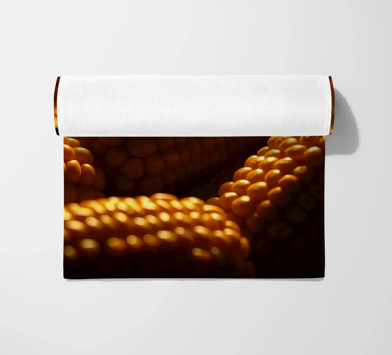 Spighe dorate esposte in un ambiente rustico telo mare da DesignDoodle