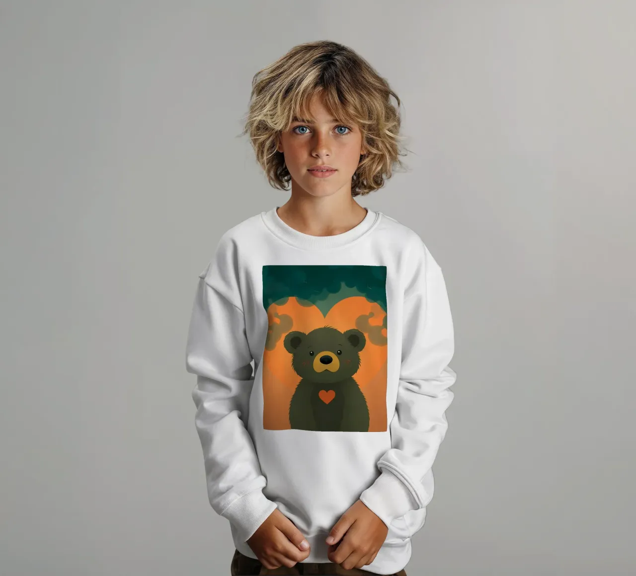 Illustrazione di orso carino con forma di cuore in una foresta felpa bambino da DesignDoodle
