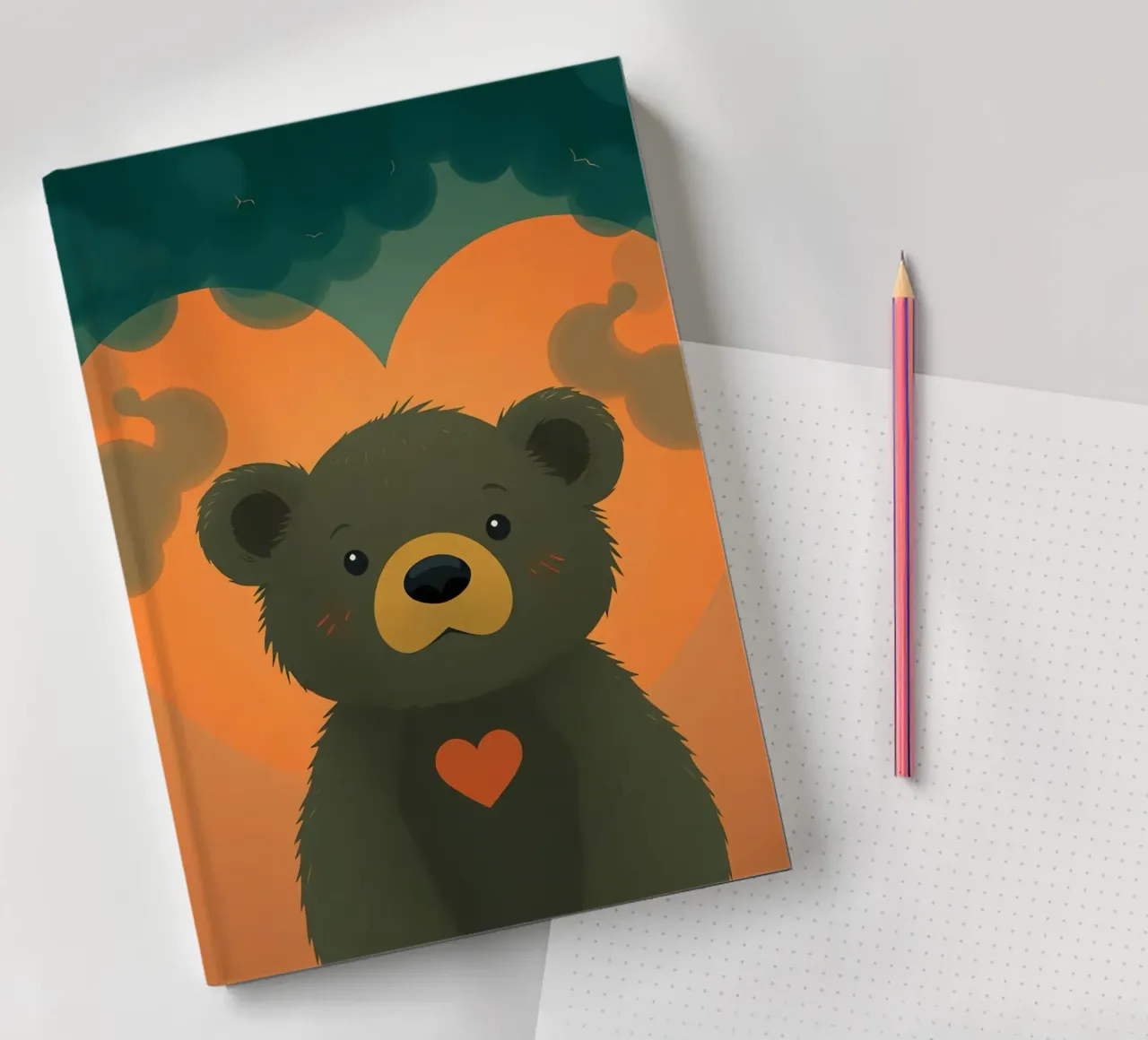 Illustration d'un ours mignon avec un coeur dans une forêt carnet de notes de DesignDoodle