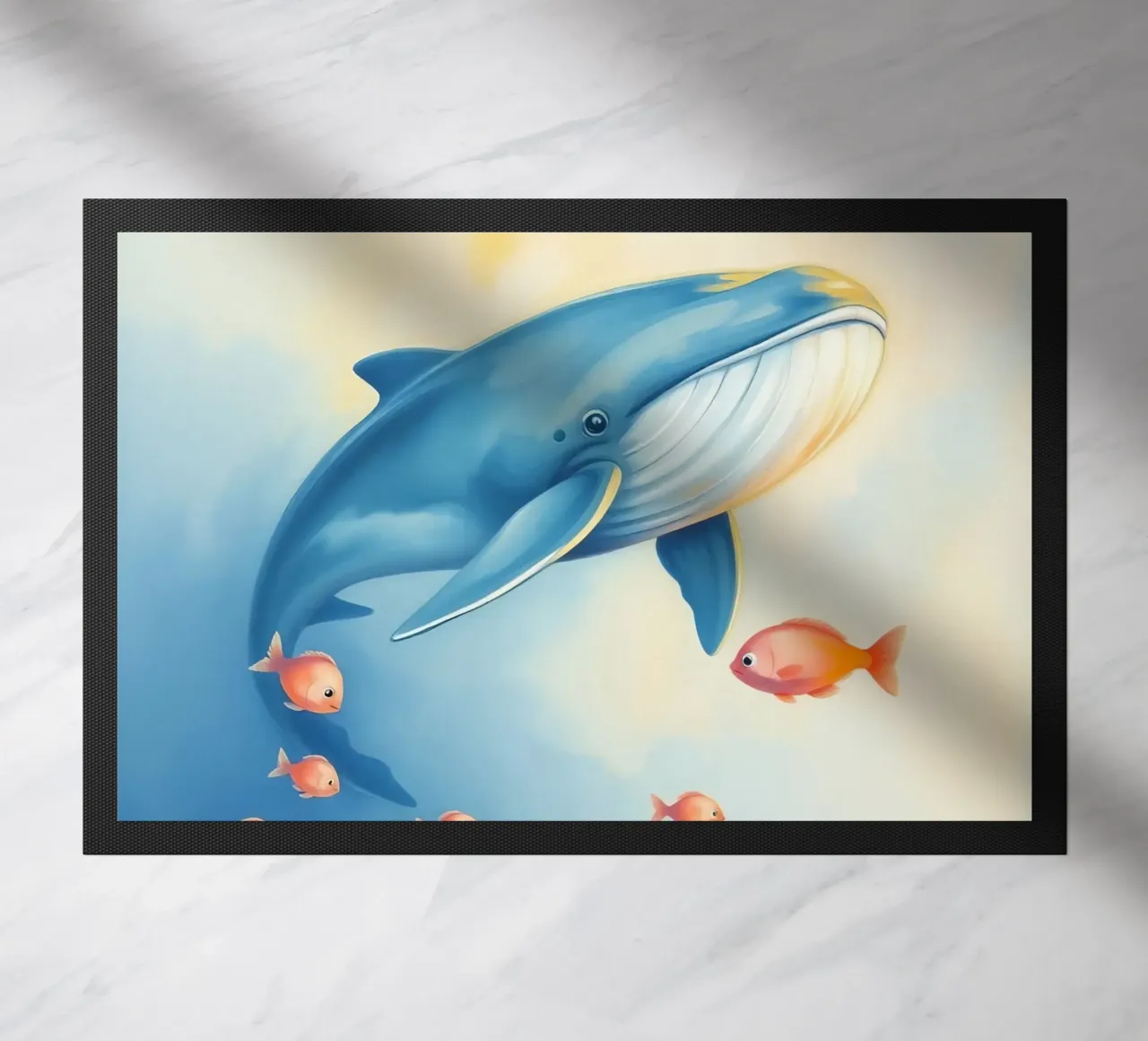 Balena che nuota con piccoli pesci arancioni in una delicata immersione subacquea zerbino da DesignDoodle