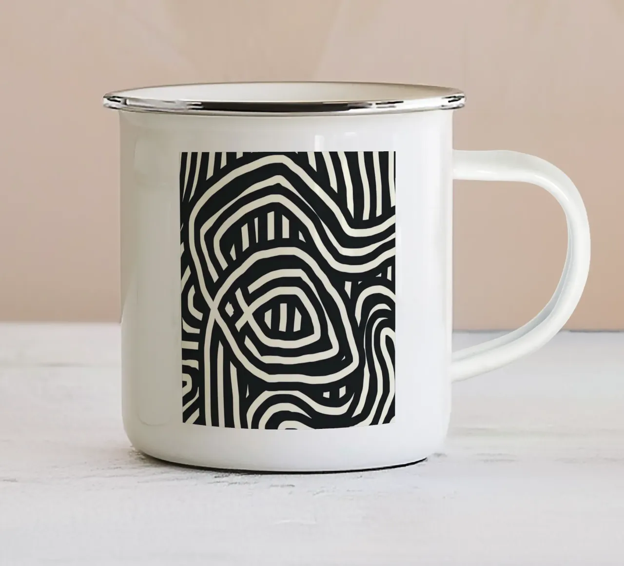 Astratto a righe nere tazza in smalto da Little Dean