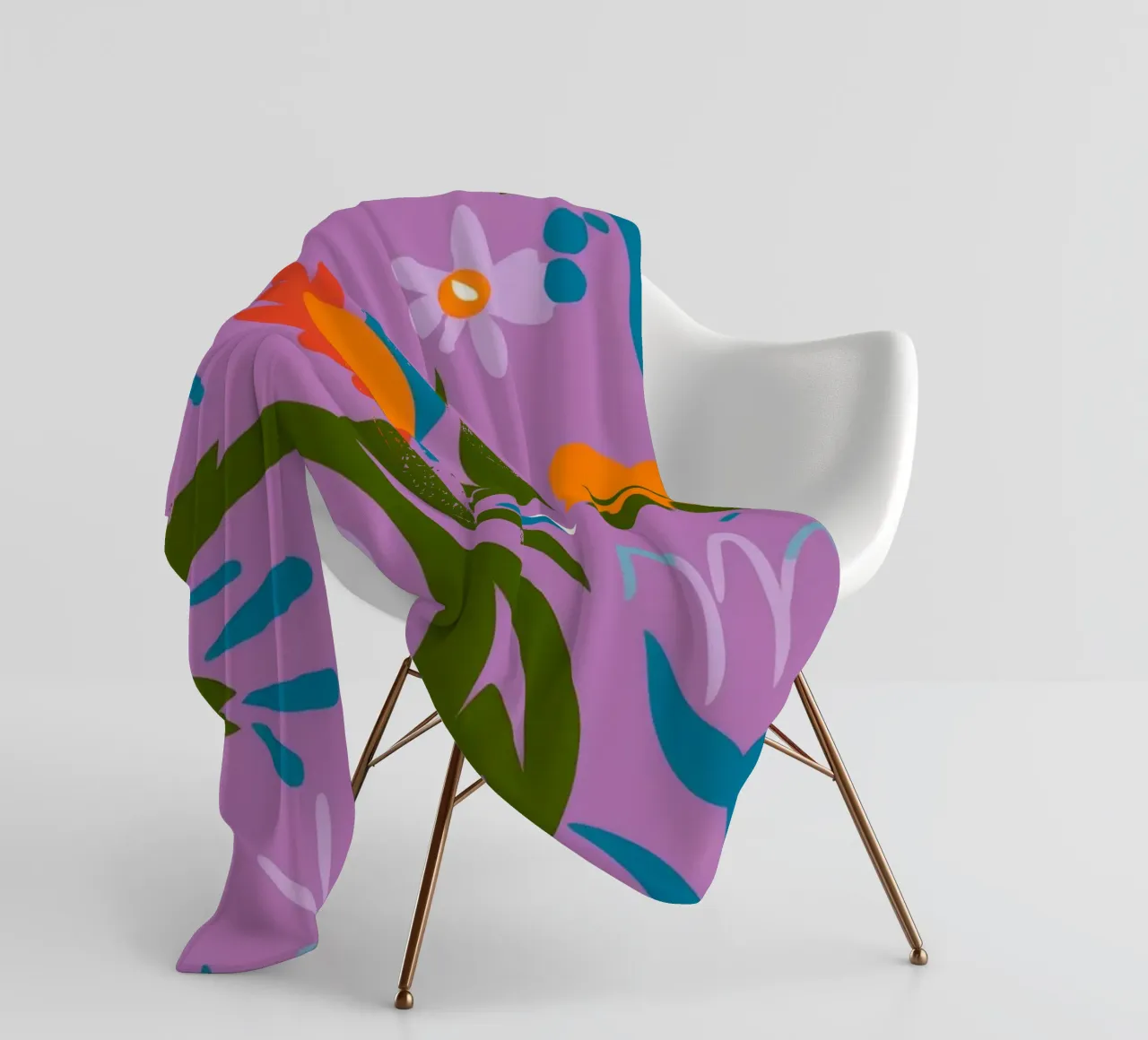 Giungla viola in fiore coperta in pile da Ember Stone