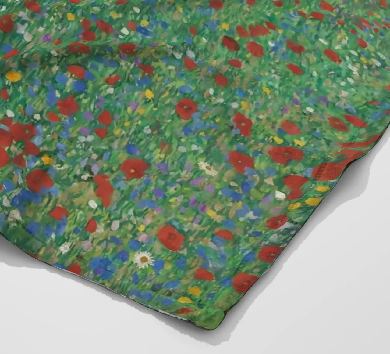 ci sono molti fiori in giardino coperta in pile da D1 Shop