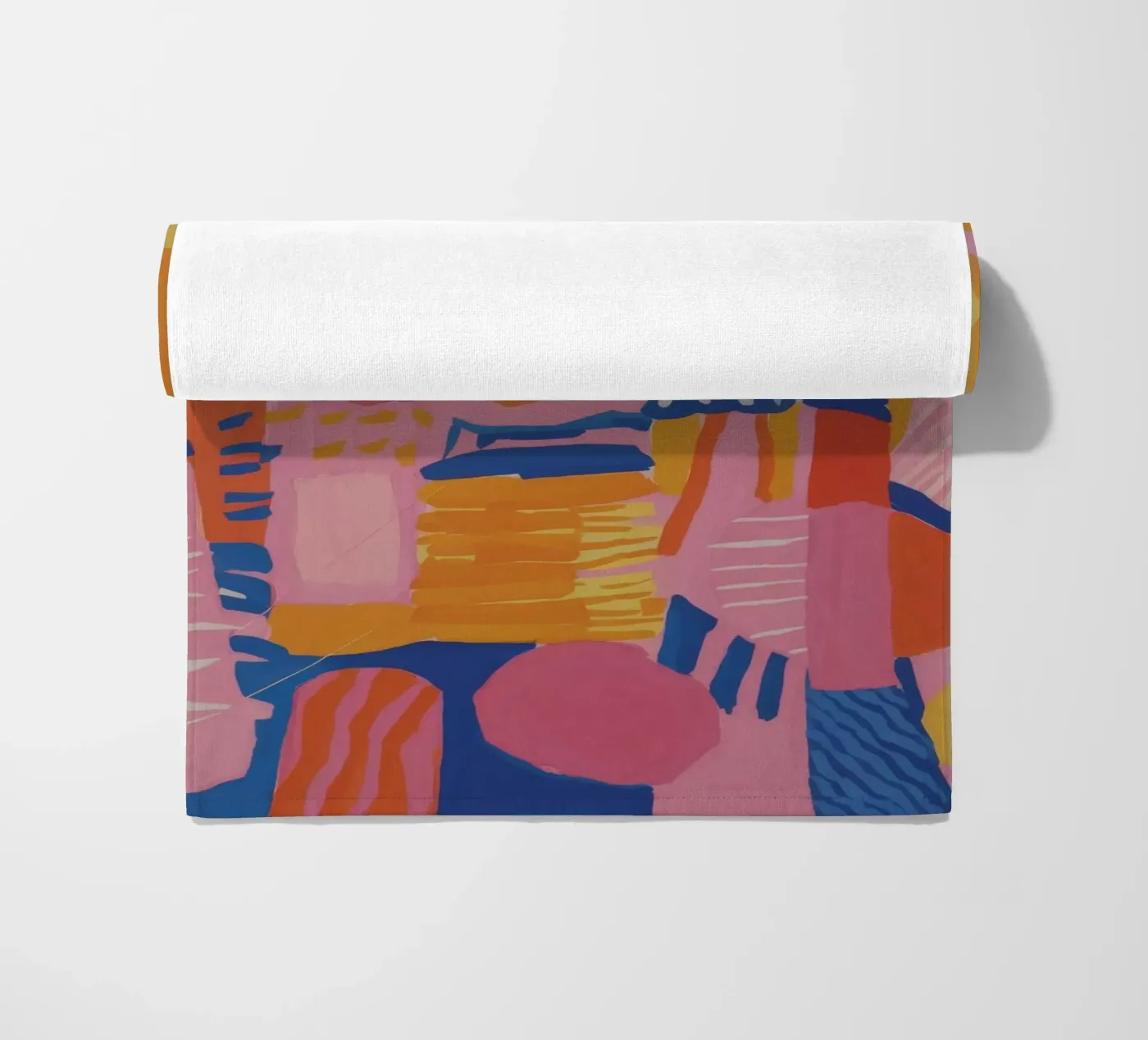 Pastel Geometric Patchwork telo mare da Ember Stone