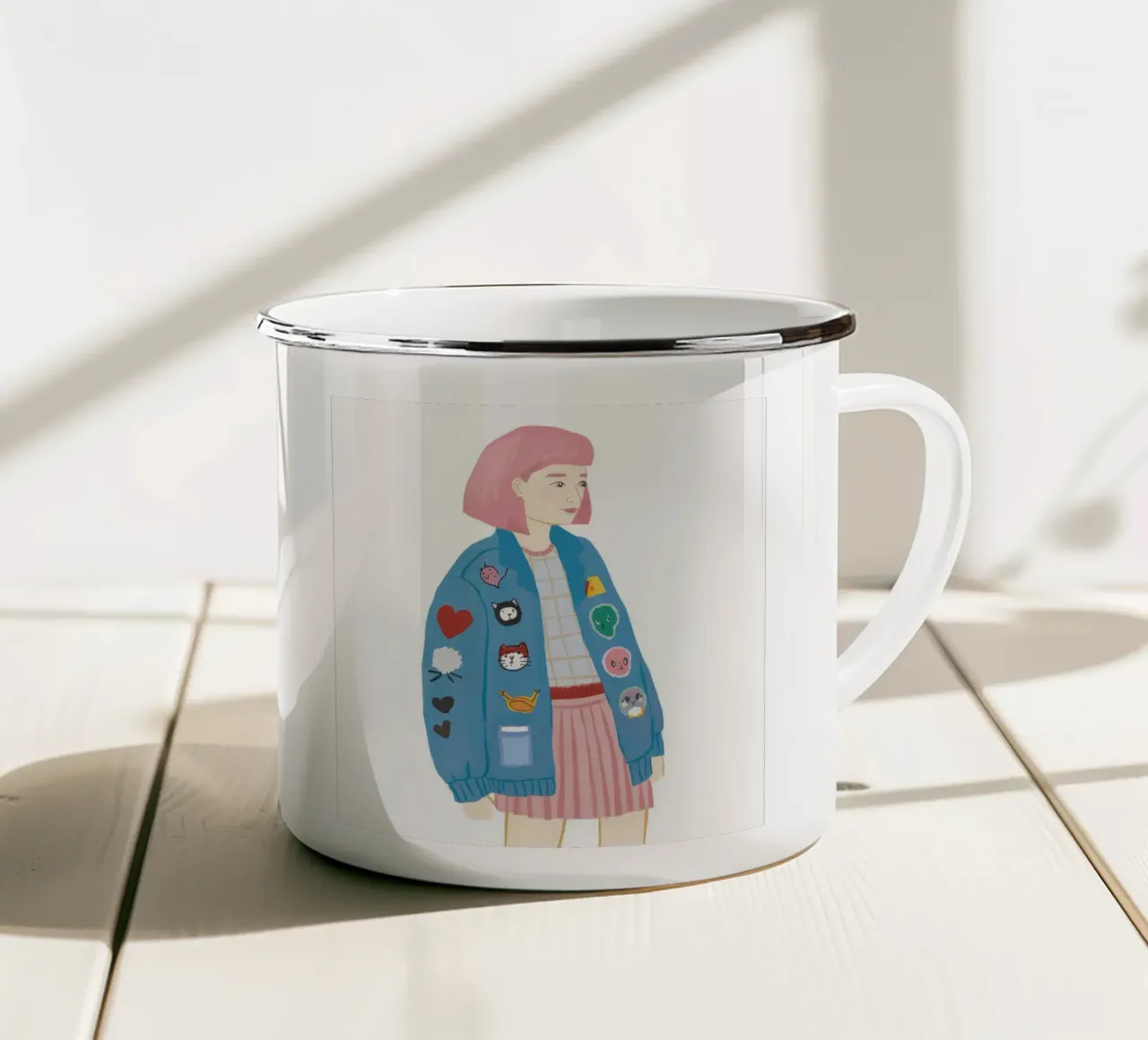 Giacca patch girl tazza in smalto da Aurora Muse