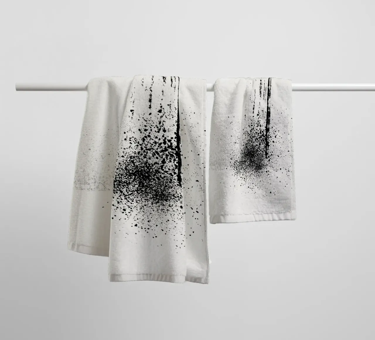 Modern abstract of paint splatters cream background Handtuch von Imaginative