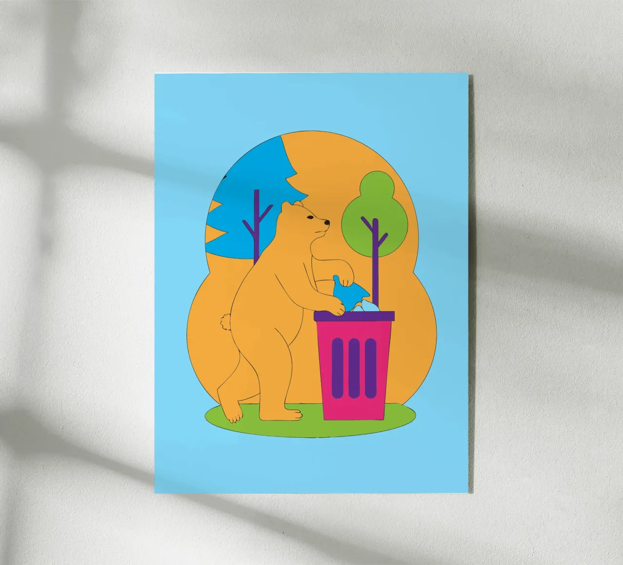 Bear Throws Trash plexiglass da OUR SHOP