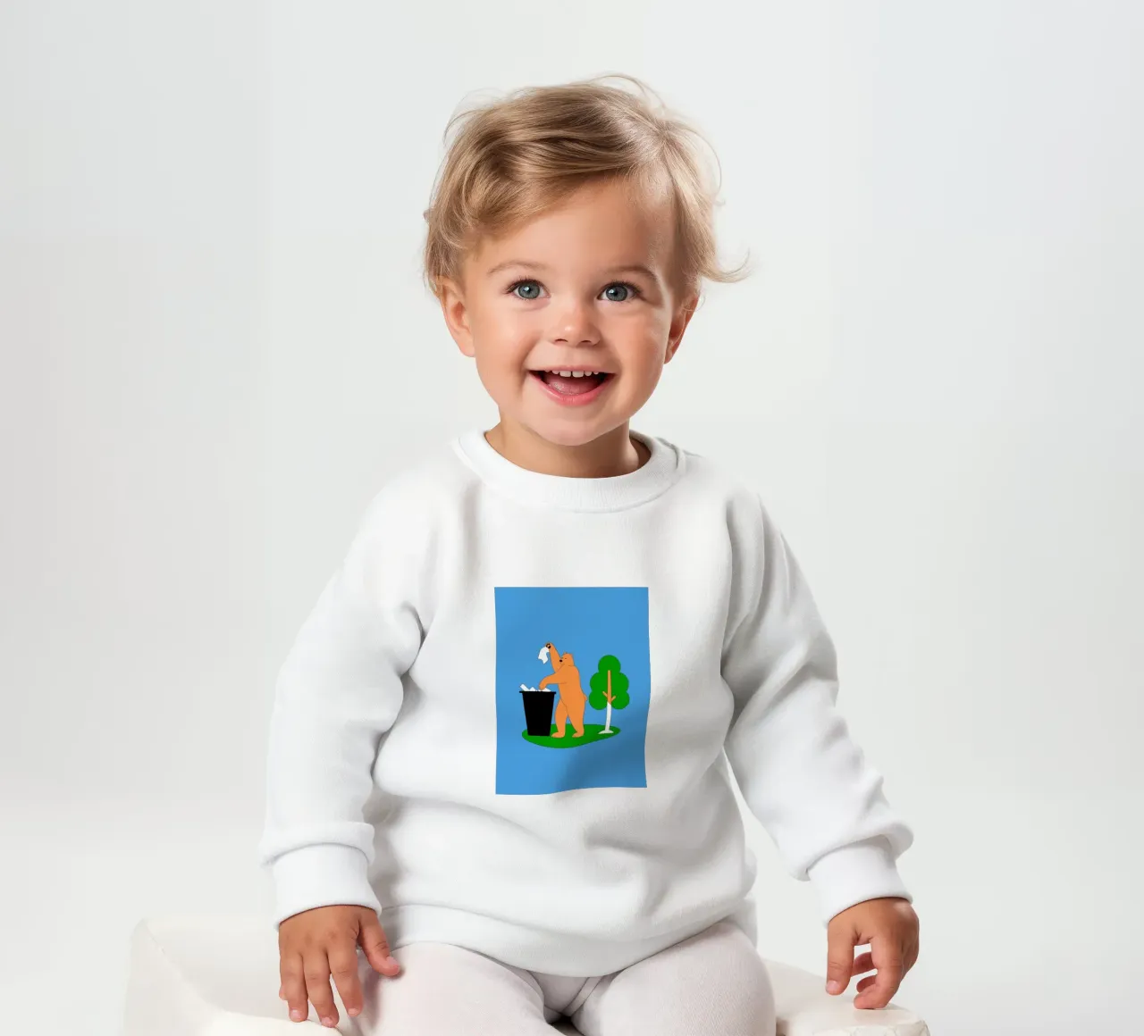 L'orso getta la spazzatura felpa neonato da OUR SHOP
