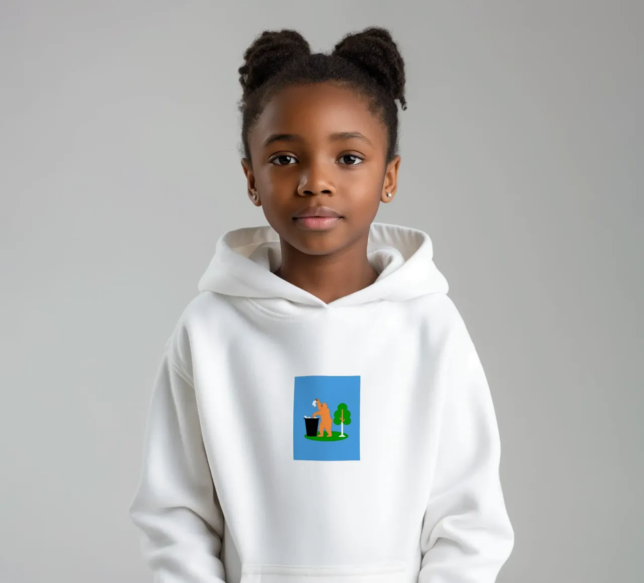 L'orso getta la spazzatura felpa bambino con cappuccio da OUR SHOP