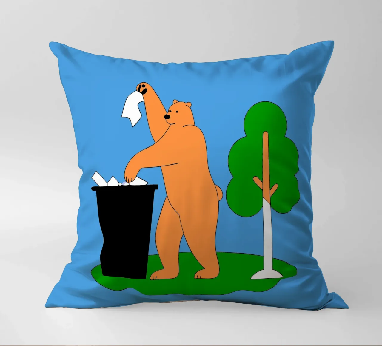 L'orso getta la spazzatura cuscino da OUR SHOP