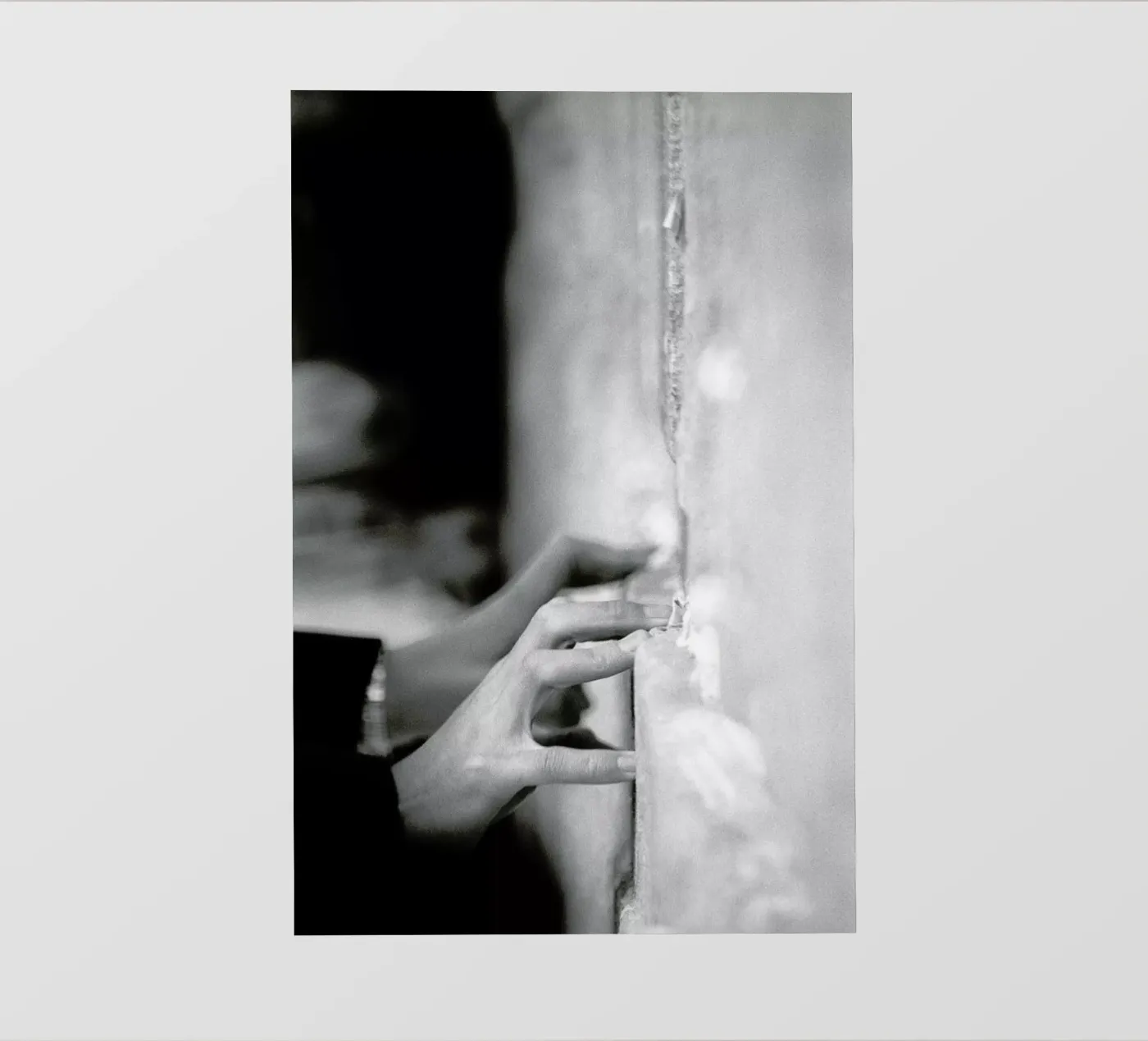 Prayer pellicola backlit da Tal Paz-Fridman