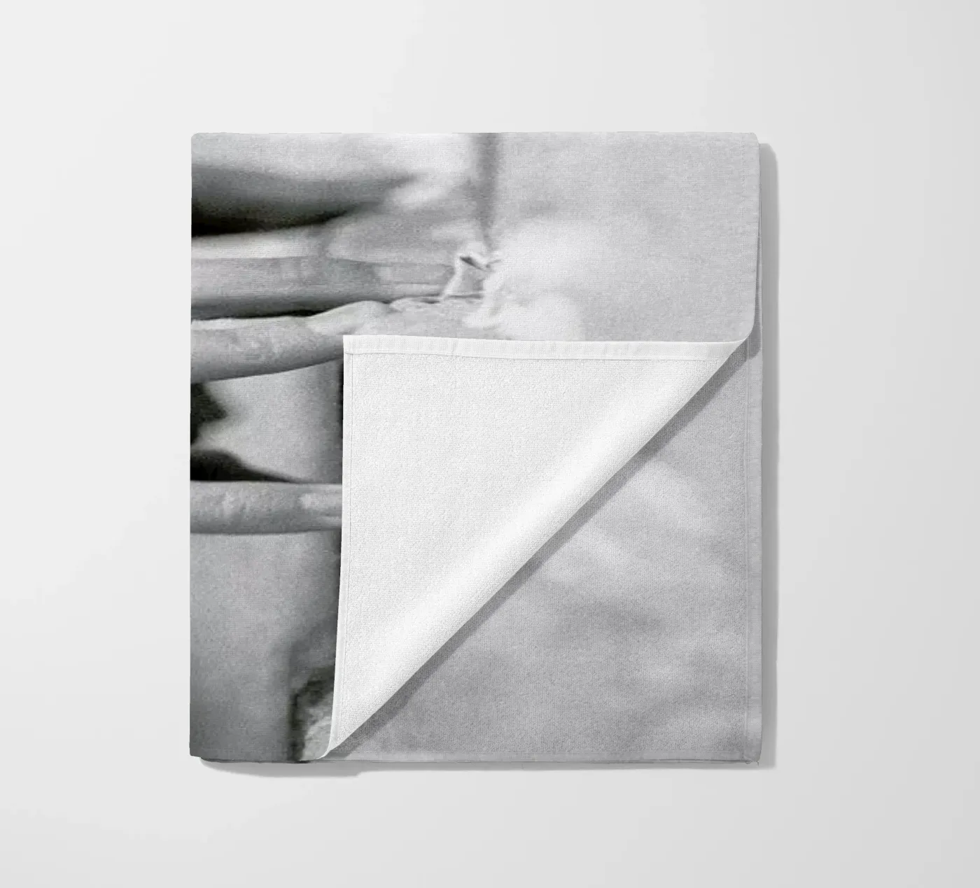 Prayer Strandtuch von Tal Paz-Fridman