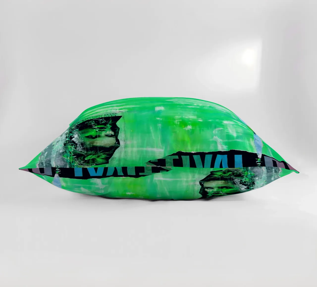 Translucent No1 cuscino da PeHa - ART
