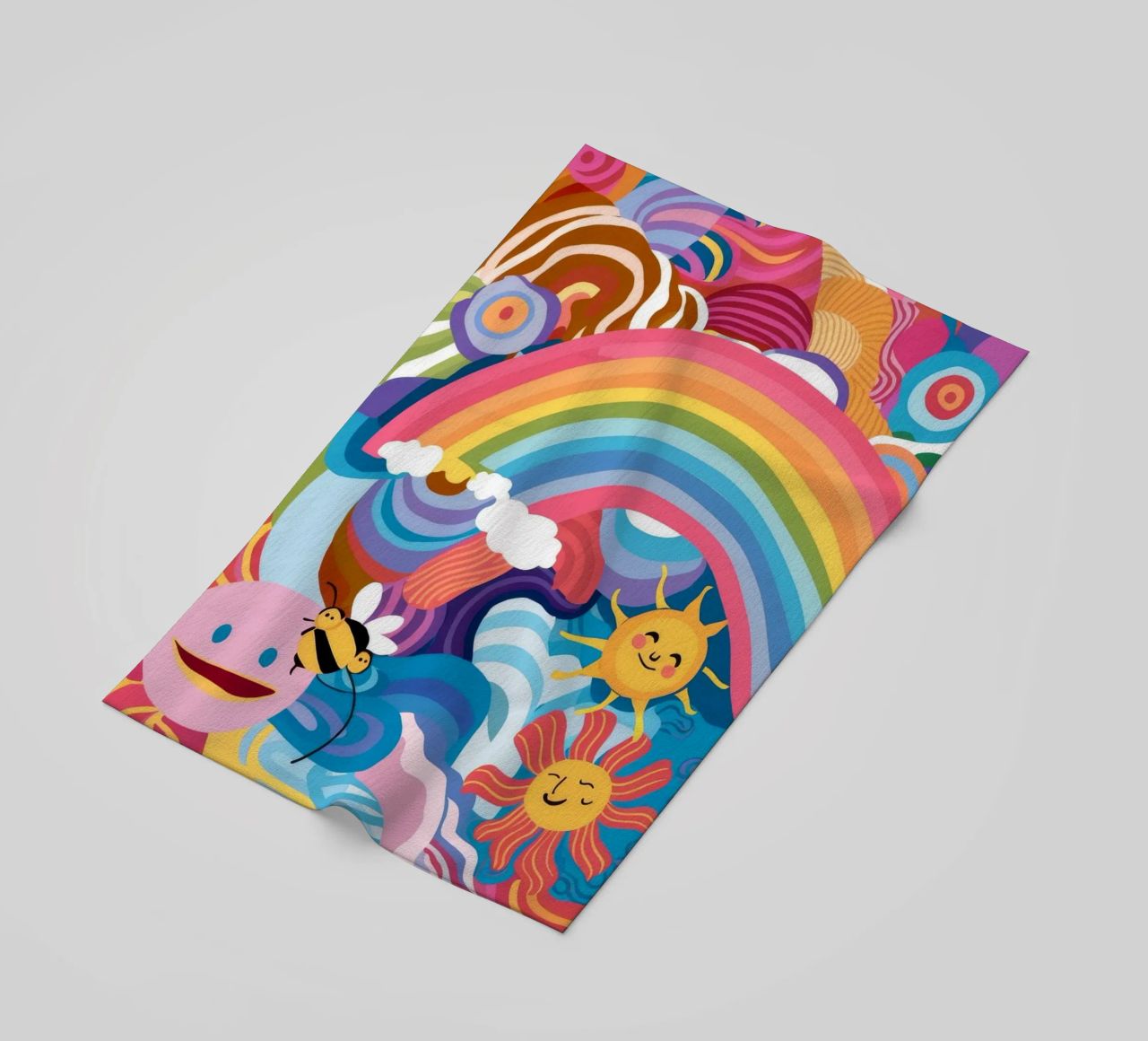 Fantaisie arc-en-ciel psychédélique serviette de plage de Chroma Haven
