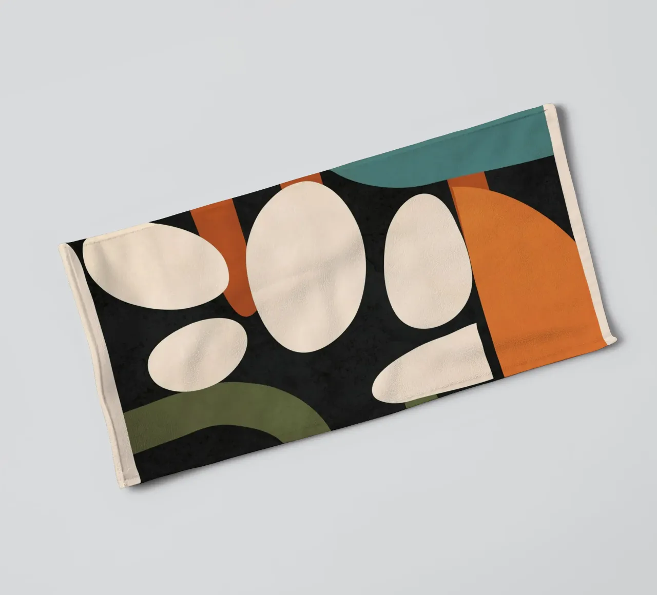 Abstract Shapes in the Skies 1 asciugamano da bagno da Flow Line