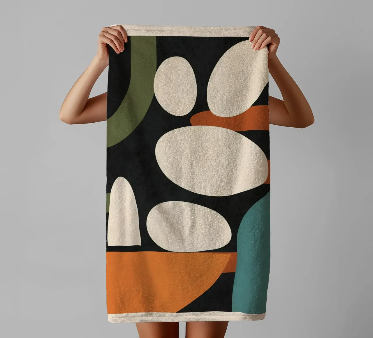 Abstract Shapes in the Skies 1 asciugamano da bagno da Flow Line