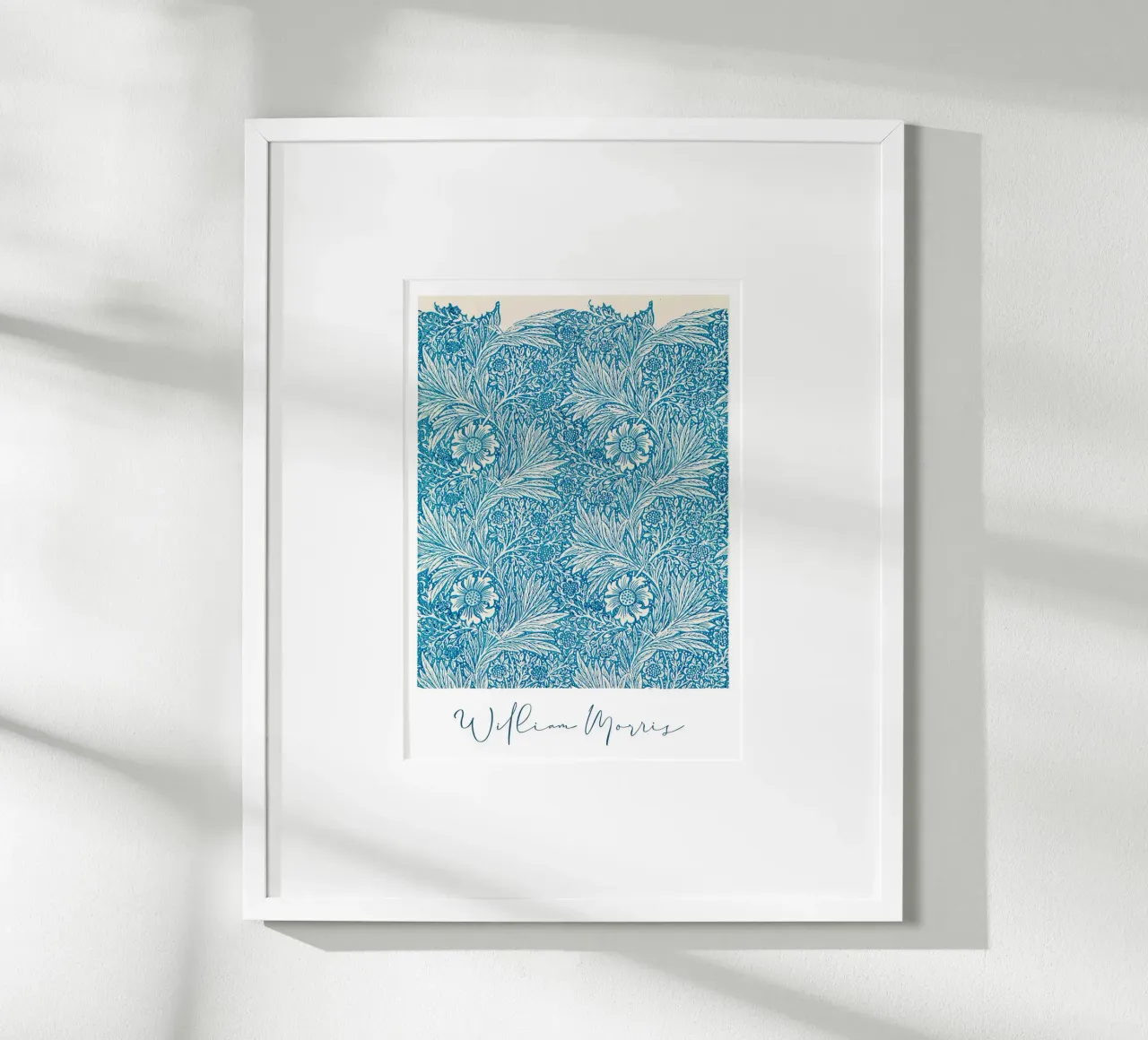 William  Morris - Blue Marigold Famous Pattern poster con telaio in alluminio da Second Canvas