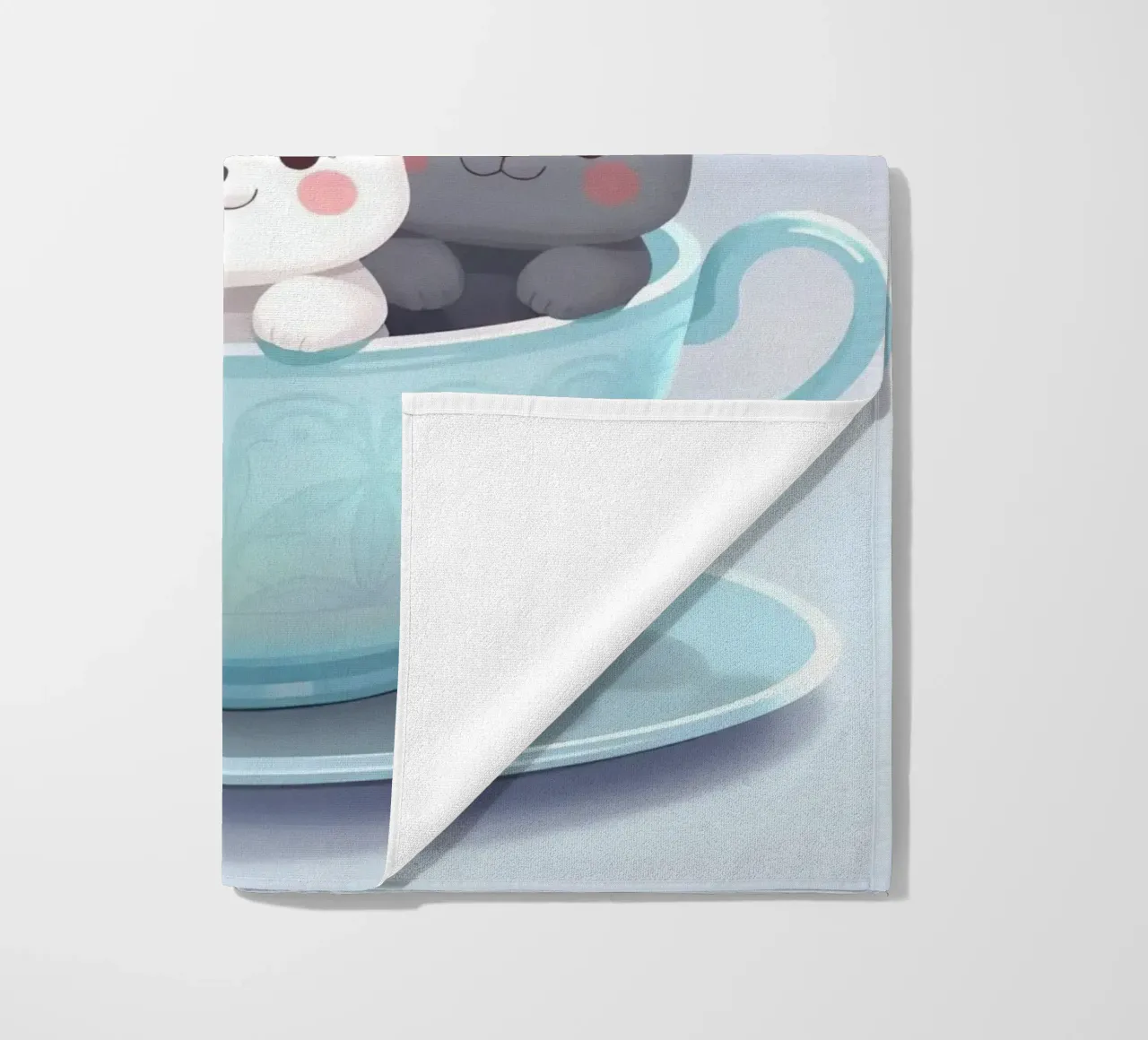 Simpatici animali dei cartoni animati che riposano in una tazza da tè telo mare da DesignDoodle