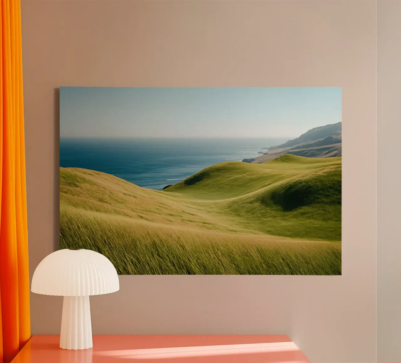 Colline verdi costiere e oceano tela con Cornice a cassetta da Indigo Tides Art