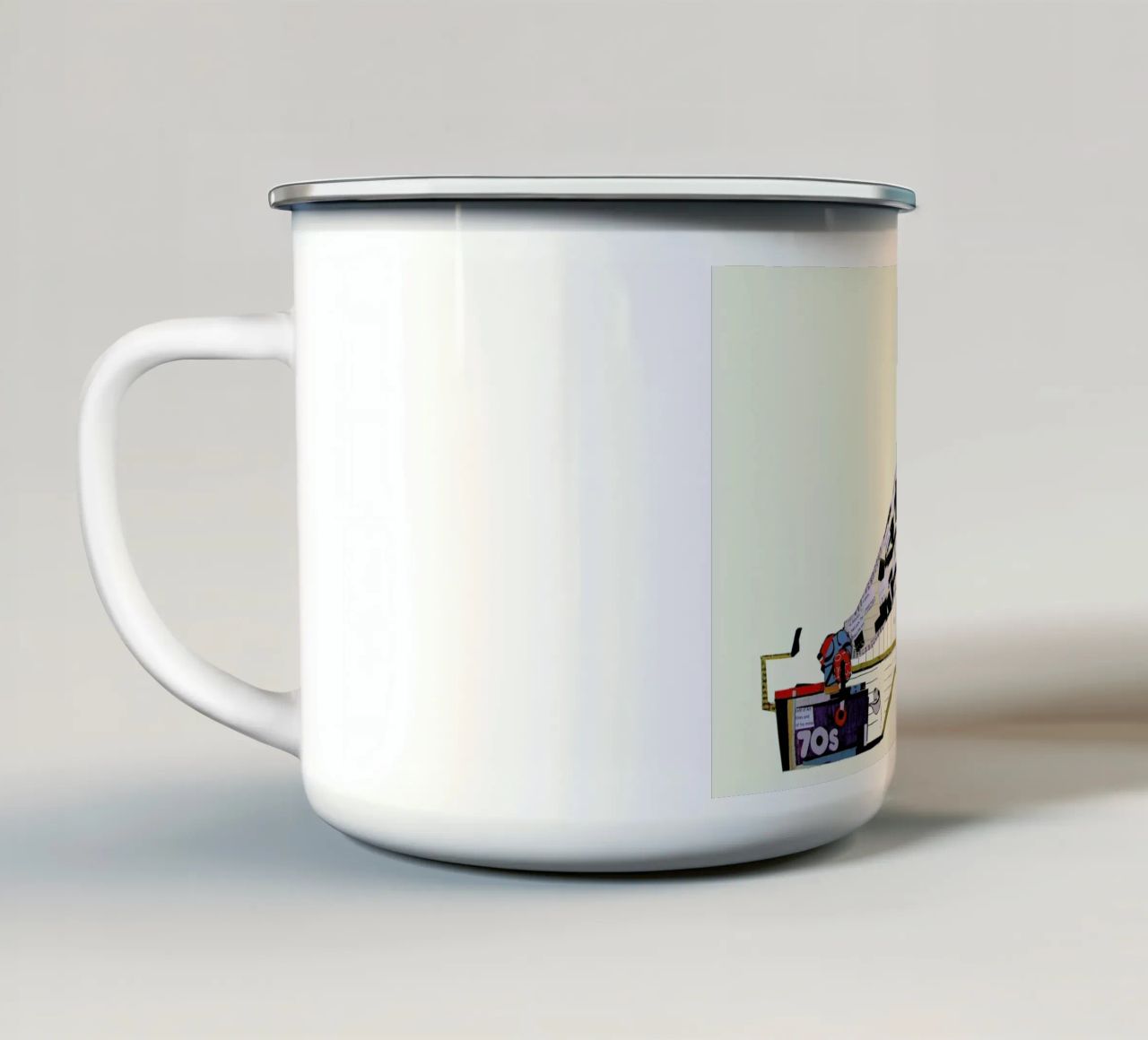 the i pup tazza in smalto da Brian Buckley