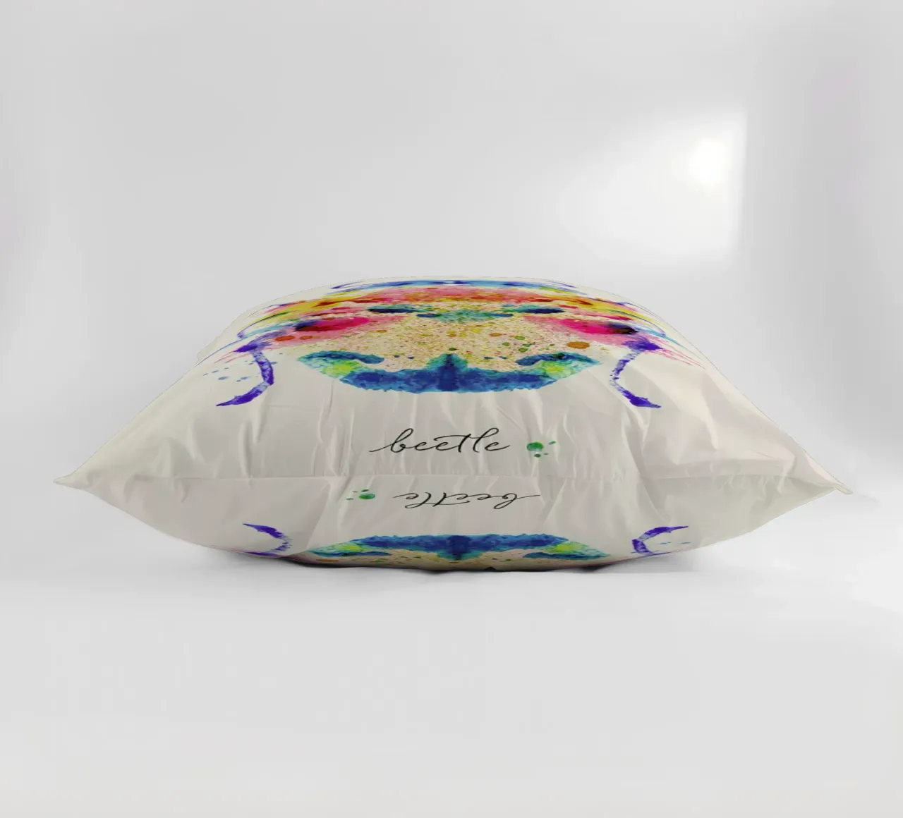 Ink Beetle Psychadelic cuscino da Flora & Fauna